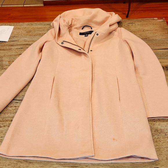 Pink winter jacket - Picture 1 of 4